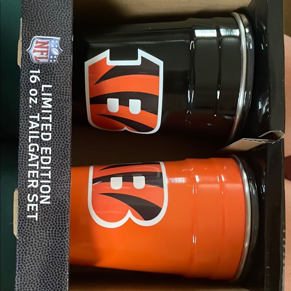 NFL Limited Edition Tailgater Set - Black and Orange
